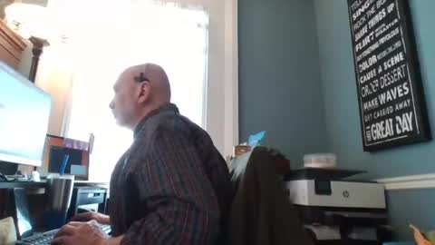 Snapshot of trodgers136 chatting on 02-19-25, 07:05 TRodgers online show from 02-19-25, 07:05