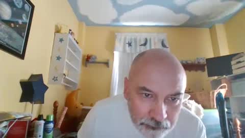 Snapshot of trodgers136 chatting on 02-22-25, 05:35 TRodgers online show from 02-22-25, 05:35