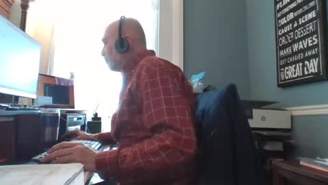 Snapshot of trodgers136 chatting on 02-24-25, 04:04 TRodgers online show from 02-24-25, 04:04