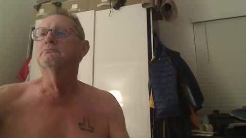 Troffer online show from 10-31-25, 02:01