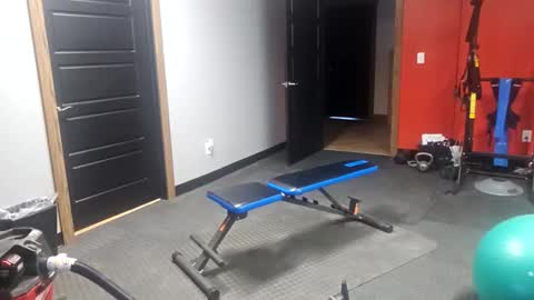 trojanswingers online show from 05-02-26, 11:54