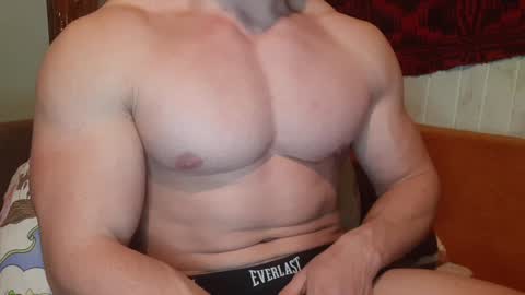 Snapshot of troncq chatting on 01-13-25, 06:49 Troncq online show from 01-13-25, 06:49