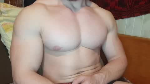 Snapshot of troncq chatting on 02-18-25, 03:43 Troncq online show from 02-18-25, 03:43