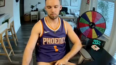 Snapshot of troy_greenxo chatting on 06-20-26, 10:01 Troy Green online show from 06-20-26, 10:01