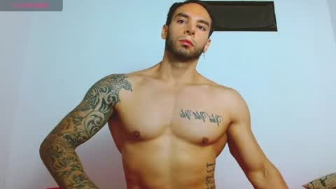 Snapshot of troy_walker7 chatting on 06-19-26, 01:10 sebas online show from 06-19-26, 01:10