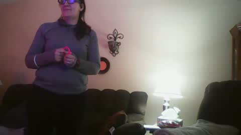 Snapshot of truckerswifetobe chatting on 02-19-25, 02:23 TruckersWifeToBe online show from 02-19-25, 02:23