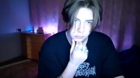 Emilum online show from 02-02-25, 11:42