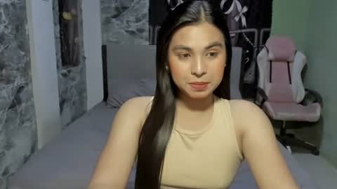 Snapshot of ts_barbie28 chatting on 12-15-24, 04:51 KC online show from 12-15-24, 04:51