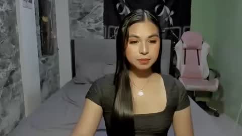 Snapshot of ts_barbie28 chatting on 12-22-24, 10:38 KC online show from 12-22-24, 10:38