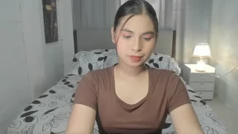 Snapshot of ts_barbie28 chatting on 02-27-25, 05:45 KC online show from 02-27-25, 05:45