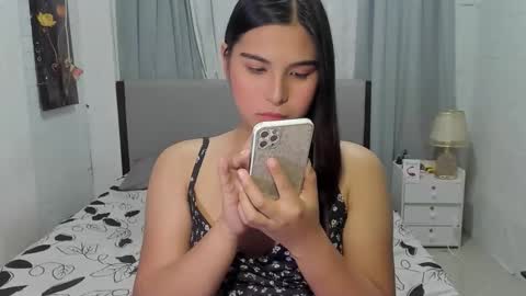 Snapshot of ts_barbie28 chatting on 12-22-25, 01:57 KC online show from 12-22-25, 01:57