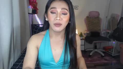 Snapshot of ts_jadexxx chatting on 02-21-25, 12:05 Jade online show from 02-21-25, 12:05