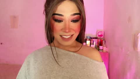 The Girl Named Romantika  online show from 06-25-26, 06:29