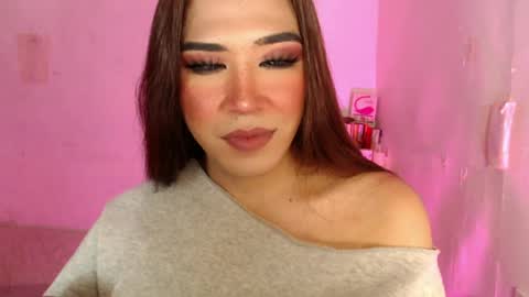 The Girl Named Romantika  online show from 06-25-26, 06:34