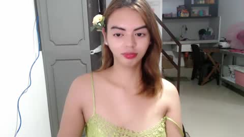 Dhalia online show from 03-06-25, 04:52
