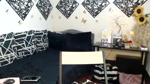 Snapshot of tsakesha chatting on 03-09-25, 12:31 akesha online show from 03-09-25, 12:31