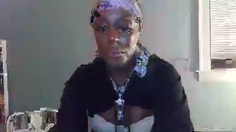Amber White online show from 01-13-26, 01:55