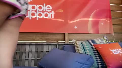 Jessie online show from 04-21-26, 08:01