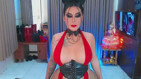 Snapshot of tsbubblebutt chatting on 02-13-25, 08:17 Tsbubblebutt online show from 02-13-25, 08:17