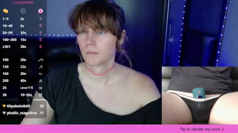 Snapshot of tsellieryder chatting on 10-19-25, 12:44 Ellie Ryder online show from 10-19-25, 12:44