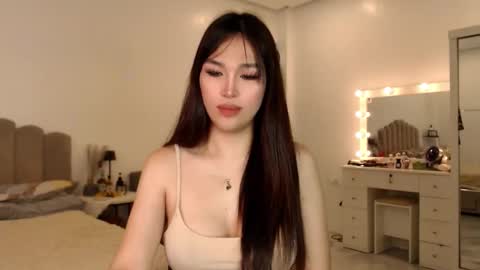  Love Marie  online show from 05-23-26, 02:50