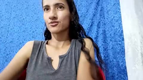 Snapshot of tsmilingg chatting on 05-16-26, 10:47 Dulce online show from 05-16-26, 10:47