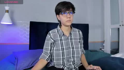 Snapshot of tsuki_maru chatting on 09-30-25, 12:32 Maru online show from 09-30-25, 12:32