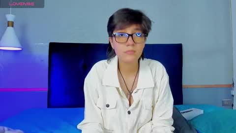 Snapshot of tsuki_maru chatting on 11-03-25, 08:21 Maru online show from 11-03-25, 08:21