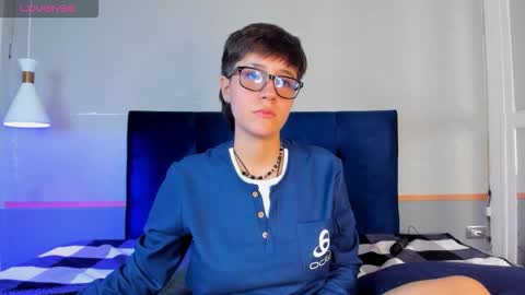 Snapshot of tsuki_maru chatting on 11-15-25, 08:27 Maru online show from 11-15-25, 08:27