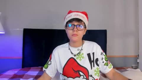 Snapshot of tsuki_maru chatting on 12-03-25, 07:34 Maru online show from 12-03-25, 07:34