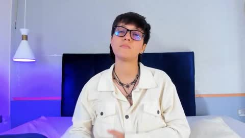 Snapshot of tsuki_maru chatting on 12-05-25, 08:27 Maru online show from 12-05-25, 08:27