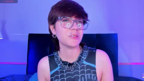 Snapshot of tsuki_maru chatting on 02-12-26, 08:59 Maru online show from 02-12-26, 08:59