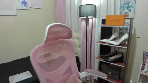 Snapshot of tsuncutrhein chatting on 09-29-25, 08:30 tsuncutrhein online show from 09-29-25, 08:30