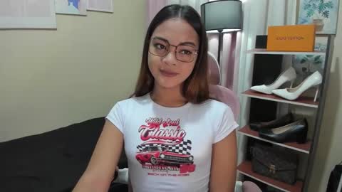 Snapshot of tsuncutrhein chatting on 10-02-25, 06:26 tsuncutrhein online show from 10-02-25, 06:26