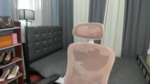 Snapshot of tsuncutrhein chatting on 02-22-26, 06:35 tsuncutrhein online show from 02-22-26, 06:35