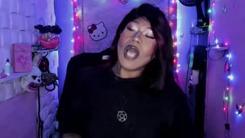 Snapshot of tsviolett chatting on 12-03-24, 10:07 BellaRoxanna online show from 12-03-24, 10:07