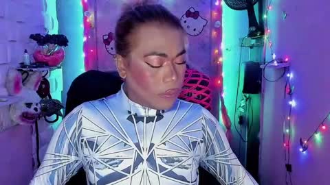 Snapshot of tsviolett chatting on 12-06-24, 06:06 BellaRoxanna online show from 12-06-24, 06:06