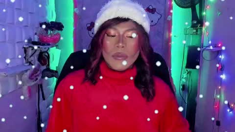 Snapshot of tsviolett chatting on 12-23-24, 06:05 BellaRoxanna online show from 12-23-24, 06:05
