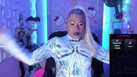 Snapshot of tsviolett chatting on 02-12-25, 06:30 BellaRoxanna online show from 02-12-25, 06:30