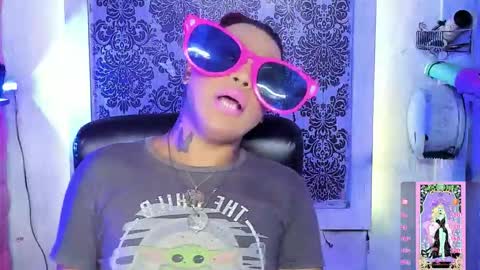 Snapshot of tsviolett chatting on 10-17-25, 07:05 BellaRoxanna online show from 10-17-25, 07:05