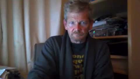 Snapshot of ttb2769 chatting on 09-30-25, 05:23 ttb2769 online show from 09-30-25, 05:23