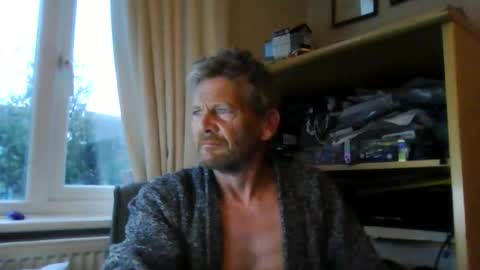 Snapshot of ttb2769 chatting on 10-18-25, 06:48 ttb2769 online show from 10-18-25, 06:48