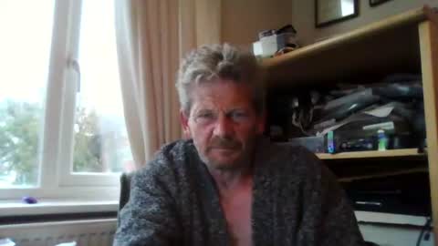 Snapshot of ttb2769 chatting on 10-19-25, 06:58 ttb2769 online show from 10-19-25, 06:58