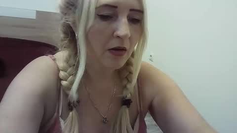 Ttrnynela online show from 10-25-25, 07:16