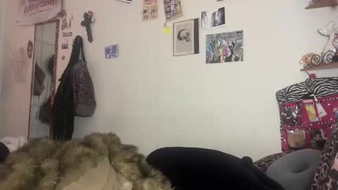 turntpixie online show from 01-11-26, 06:29