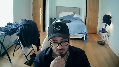 Snapshot of tuscan_taurus chatting on 10-23-25, 07:23 tuscan_taurus online show from 10-23-25, 07:23