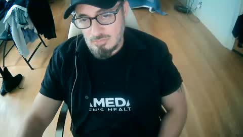 Snapshot of tuscan_taurus chatting on 10-31-25, 08:43 tuscan_taurus online show from 10-31-25, 08:43