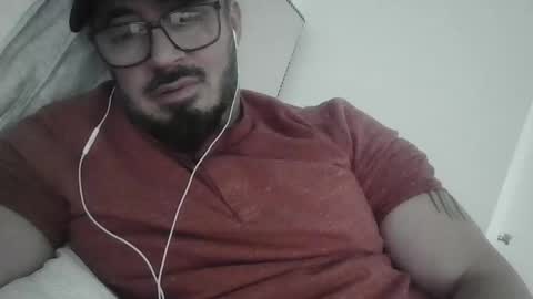 Snapshot of tuscan_taurus chatting on 11-15-25, 02:13 tuscan_taurus online show from 11-15-25, 02:13