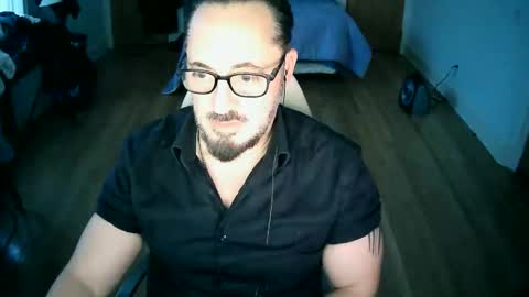 Snapshot of tuscan_taurus chatting on 02-15-26, 11:41 tuscan_taurus online show from 02-15-26, 11:41