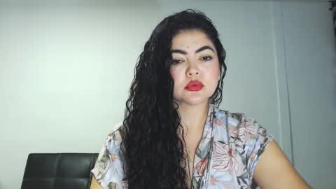 tuti online show from 11-23-25, 02:33